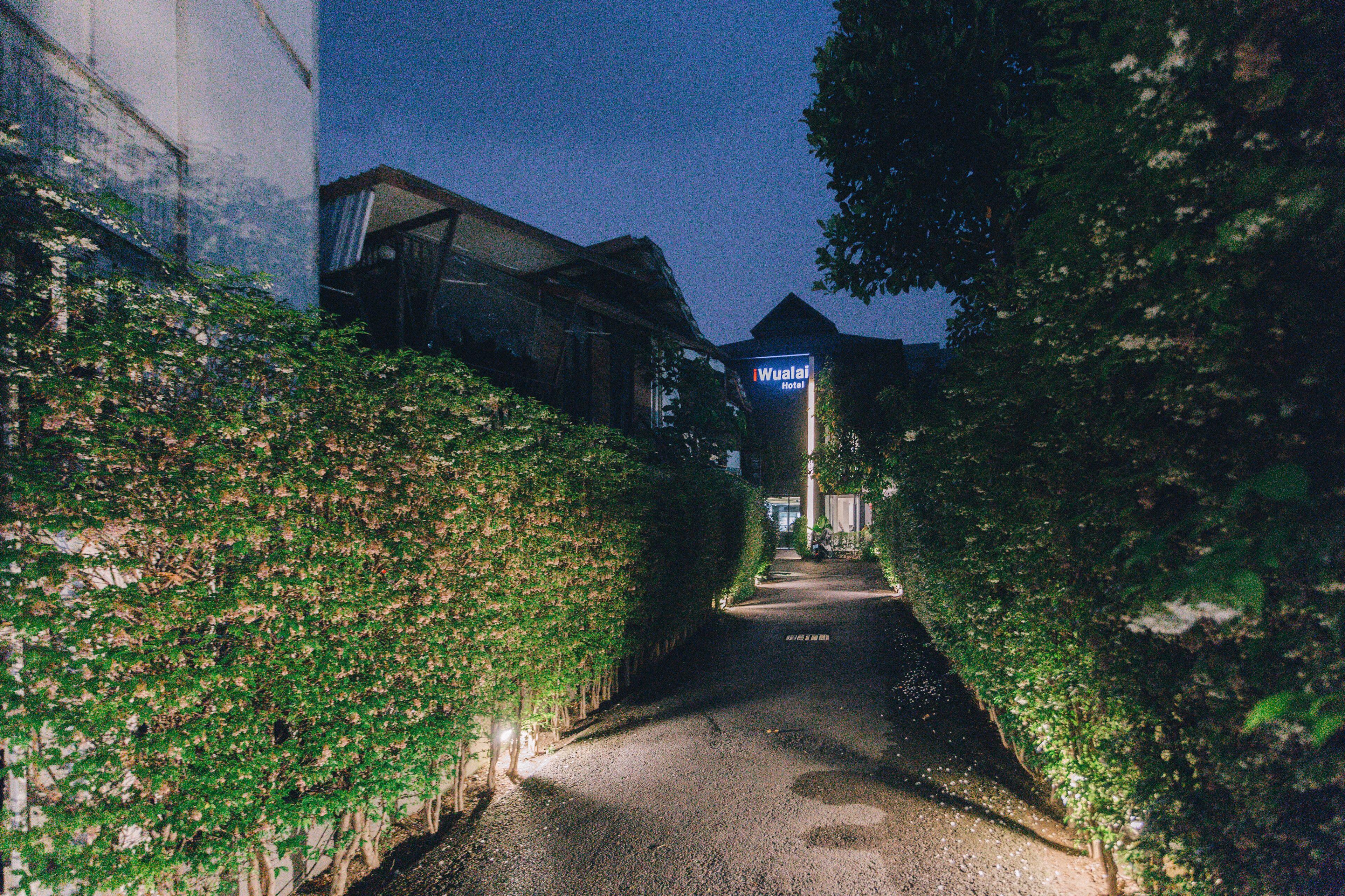 Iwualai Hotel — Photos 3